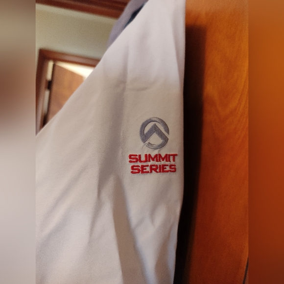 North Face Women's S jacket (blue and gray) - Picture 7 of 16